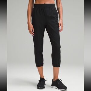 Authentic Lululemon Black Women's Adapted State HR Cropped Jogger-12